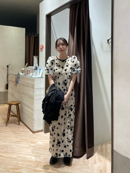 【オケージョン/サイズ展開あり】フロッキーパフワンピース