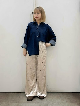「アイテム（スリッポン）」を使った、maiさん（レディース・156cm）の秋コーディネート