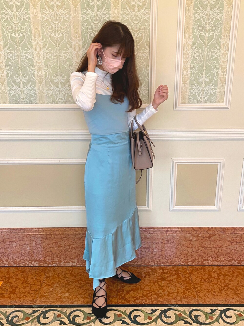 ワンピース/ドレスを使った「ティファニーブルー」の人気ファッション