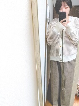 「しまむら（シマムラ）のアイテム（ニット/セーター、ベージュ系）」を使った、naoさん（レディース・170cm）の冬コーディネート