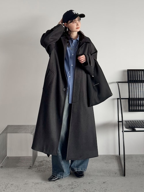 WYM LIDNMのステンカラーコートを使った人気ファッション