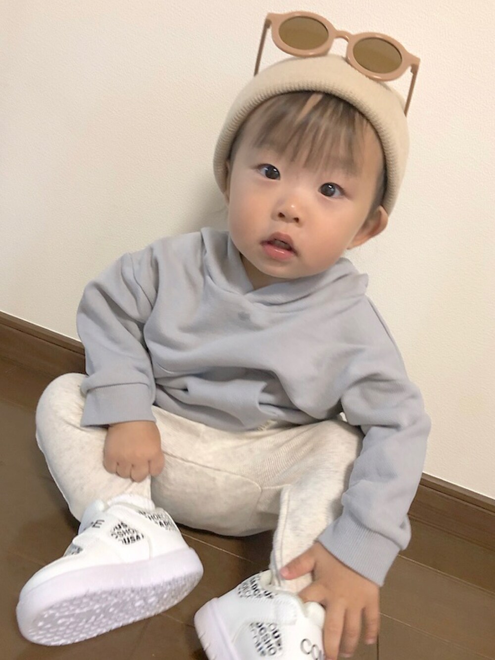 「休日コーデ、キッズファッション、秋コーデ、シンプルコーデ、プチプラコーデ、男の子、1歳半、キッズコーデ、男の子コーデ、男の子ベビー」｜「Birthdayのアイテム（ママ＆ベビー、ブルー系）」を使った、chulipo2さん（キッズ・80cm）の秋コーディネートの1枚目の写真