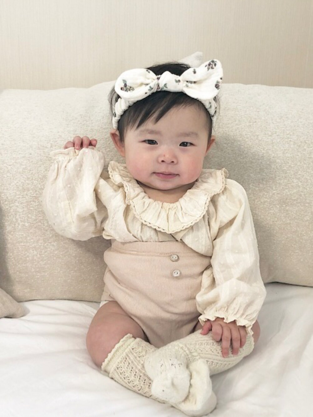 「生後８ヶ月、女の子コーデ、女の子ベビー、おしゃれさんと繋がりたい、ベビーコーデ、韓国ファッション、韓国子供服、プチプラ」｜「韓国ベビーのアイテム（ママ＆ベビー、ピンク系）」を使った、chulipo2さん（キッズ・60cm）の春コーディネートの1枚目の写真