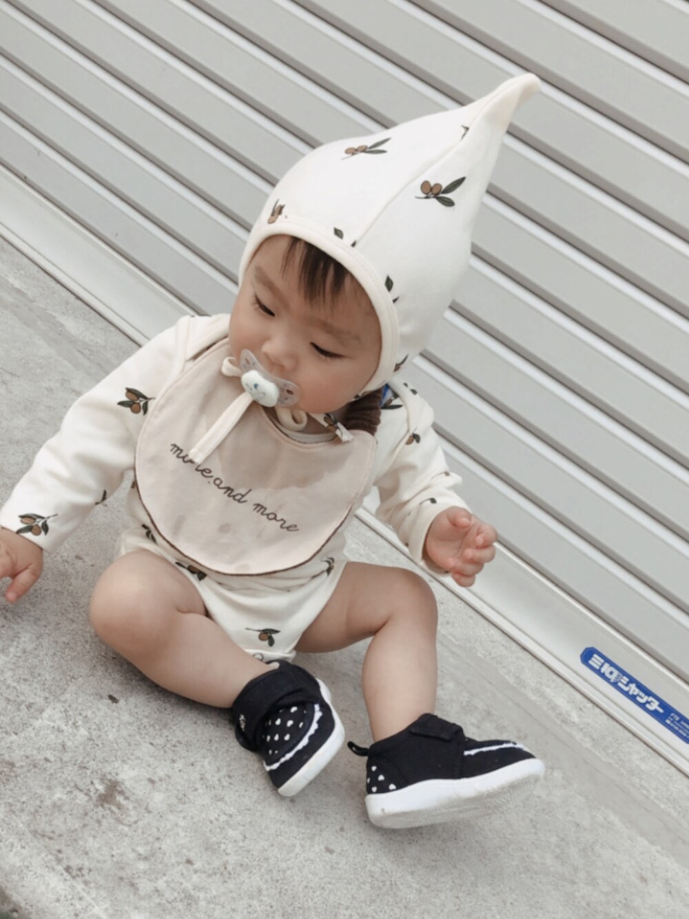 「キッズコーデ、シンプルコーデ、休日スタイル、ベビーコーデ、男の子コーデ、1歳、プチプラ、韓国ファッション、おうちファッション、お洒落さんと繋がりたい」｜「西松屋のアイテム（シューズ、ブルー系）」を使った、chulipo2さん（キッズ・70cm）の夏コーディネートの1枚目の写真
