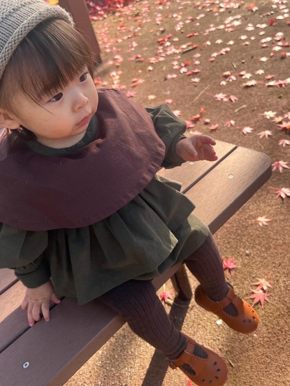 「キッズファッション、女の子コーデ、休日コーデ、プチプラコーデ、ハンドメイド、フォーマル、1歳、女の子、秋冬コーデ、キッズコーデ、おしゃれさんと繋がりたい」｜「Handmadeのアイテム（ママ＆ベビー、グリーン系）」を使った、chulipo2さん（キッズ・60cm）の冬コーディネートの1枚目の写真