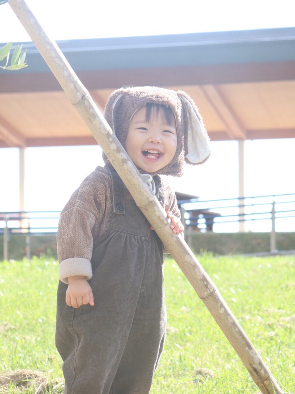 「キッズファッション、ベビーコーデ、男の子、男の子コーデ、冬のコーデ、１歳８ヶ月、冬コーデ、おしゃれさんと繋がりたい」｜「Birthdayのアイテム（ママ＆ベビー、ブラウン系）」を使った、chulipo2さん（キッズ・90cm）の冬コーディネートの1枚目の写真