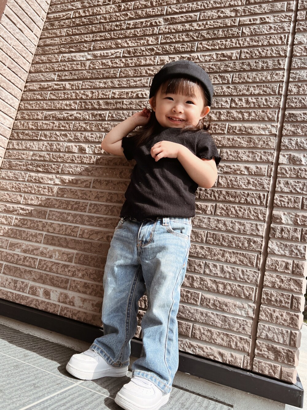 「プチプラコーデ、女の子コーデ、ストリート、ストリートキッズ、おでかけコーデ、お洒落さんとつながりたい、キャップ、おしゃれさんと繋がりたい」｜「西松屋のアイテム（ママ＆ベビー、ブラック系）」を使った、chulipo2さん（レディース・153cm）の秋コーディネートの1枚目の写真