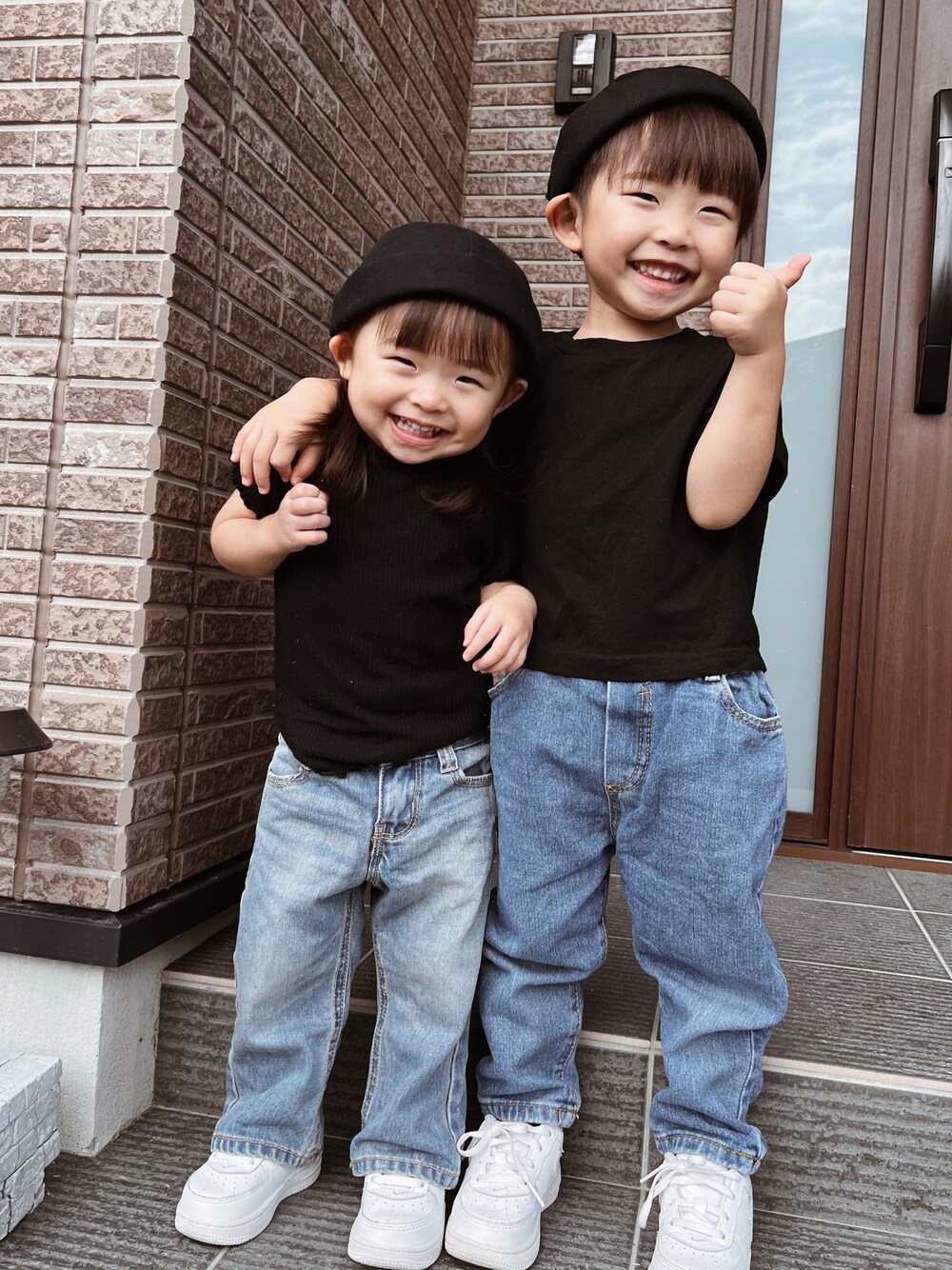 「休日コーデ、おでかけコーデ、ストリート、兄妹コーデ、年子コーデ、プチプラ、NIKE、楽チンコーデ、プチプラコーデ、キッズコーデ、おしゃれさんと繋がりたい」｜「西松屋のアイテム（ママ＆ベビー、ブラック系）」を使った、chulipo2さん（レディース・153cm）の秋コーディネートの1枚目の写真