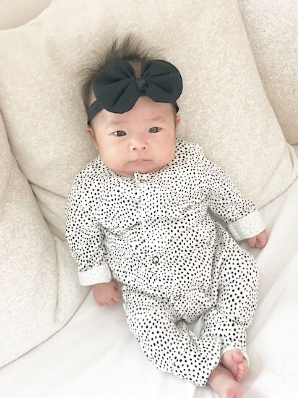 「０歳、ベビーコーデ、赤ちゃんコーデ、韓国ファッション、韓国子供服、秋のコーデ、おしゃれさんと繋がりたい、年子、女の子」｜「韓国ベビーのアイテム（ママ＆ベビー、ホワイト系）」を使った、chulipo2さん（キッズ・50cm）の秋コーディネートの1枚目の写真