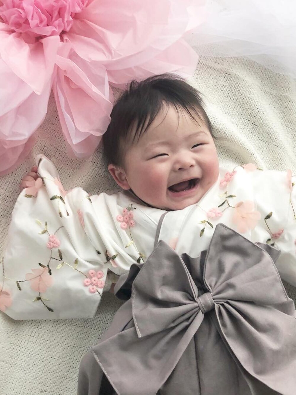 「オーガンジー、ベビーコーデ、初節句、韓国子供服、女の子ベビー、袴、おしゃれさんと繋がりたい、生後6ヶ月」｜「メルカリのアイテム（ママ＆ベビー、ホワイト系）」を使った、chulipo2さん（キッズ・50cm）の春コーディネートの1枚目の写真