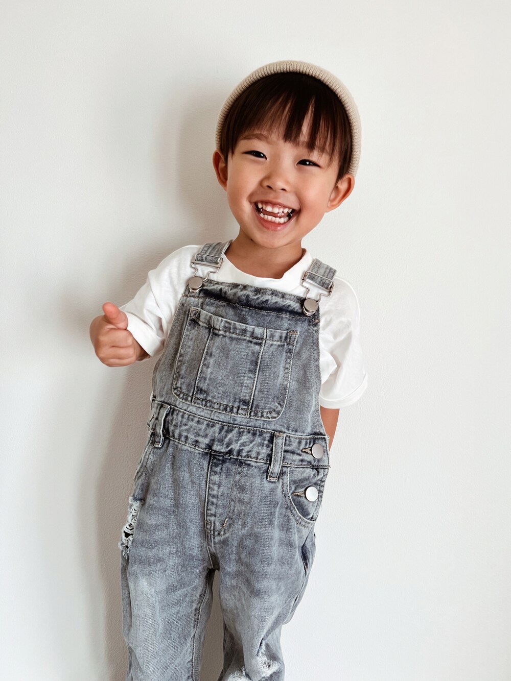 「休日スタイル、キッズコーデ、韓国子供服、サロペット、3歳、男の子、おしゃれさんと繋がりたい、キッズファッション、お出かけコーデ」｜「SHEINのアイテム（ママ＆ベビー、ブルー系）」を使った、chulipo2さん（キッズ・90cm）の秋コーディネートの1枚目の写真