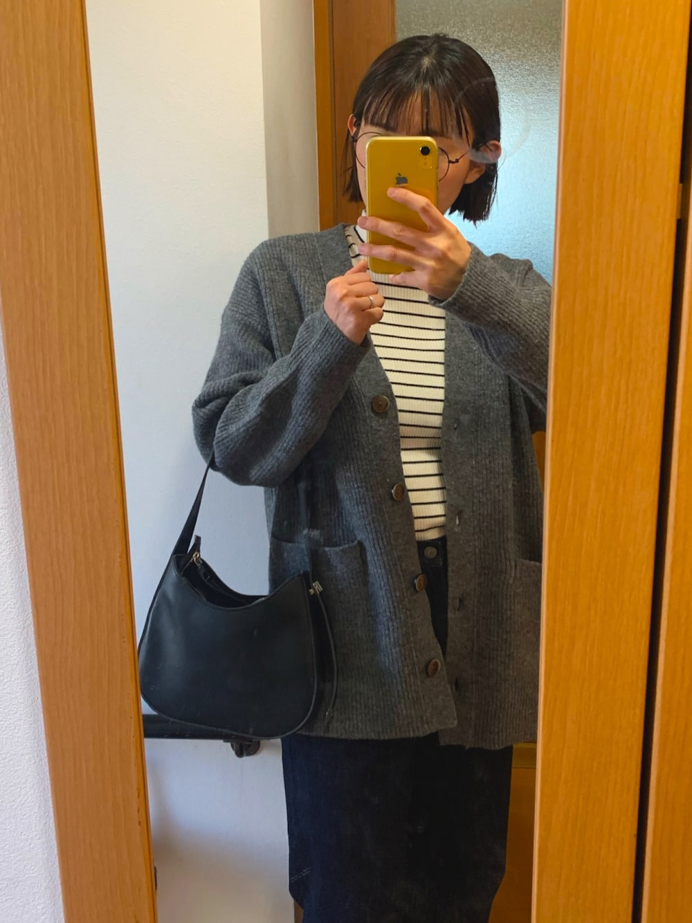 「sheinのアイテム（ハンドバッグ、ブラック系）」を使った、mako19さん（骨格ナチュラル・レディース・166cm）の冬コーディネートの1枚目の写真