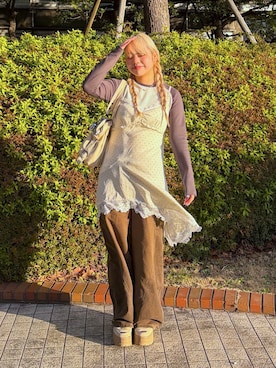 「FREE'S MART（フリーズマート）の◆イレヘムレースキャミワンピース【ドット柄有り】（ワンピース、ホワイト系）」を使った、 リミさん（レディース・155cm）の冬コーディネート