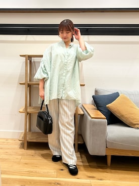「URBAN RESEARCH DOORS（アーバンリサーチドアーズ）の針抜きテレコスクエアタンクトップ（タンクトップ、ホワイト系）」を使った、kannanomさん（レディース・155cm）の春コーディネート