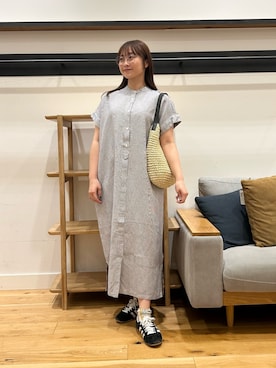 「URBAN RESEARCH DOORS（アーバンリサーチドアーズ）のFORK&SPOON　リネンレーヨンシャツワンピース（ワンピース、ブルー系）」を使った、kannanomさん（レディース・155cm）の春コーディネート