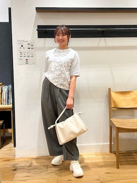「URBAN RESEARCH DOORS（アーバンリサーチドアーズ）の『別注』LAYAS×DOORS　LACE JQD TANKTOP（タンクトップ、ホワイト系）」を使った、kannanomさん（レディース・155cm）の春コーディネート