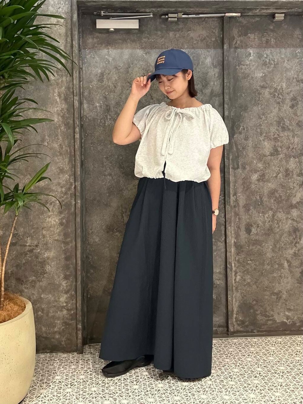 「カジュアル、KBF、低身長コーデ、おでかけコーデ、骨格ストレート、ストレート×イエベ、ワンピース×低身長」｜「SMELLYのカラーロゴキャップ（キャップ、ブルー系）」を使った、kannanomさん（レディース・155cm）の夏コーディネートの1枚目の写真