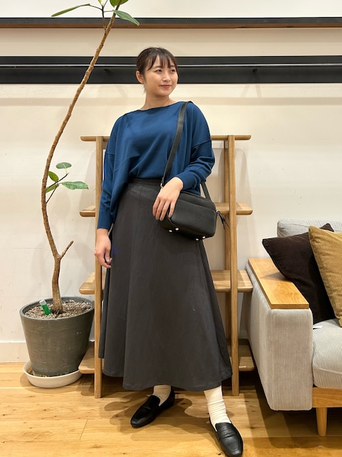 仁村紗和さん着用』『UR TECH』完声フレアスカート（スカート