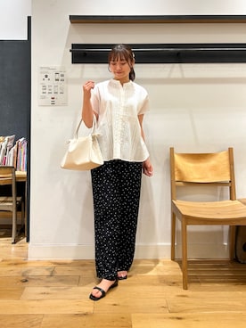 「URBAN RESEARCH DOORS（アーバンリサーチドアーズ）のコットンレース切替ブラウス（シャツ/ブラウス、ホワイト系）」を使った、kannanomさん（レディース・155cm）の夏コーディネート