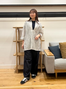 「URBAN RESEARCH DOORS（アーバンリサーチドアーズ）の『別注』HANES×DOORS　DOT 2P SHORT-SLEEVET-SHIRTS（Tシャツ/カットソー、ブルー系）」を使った、kannanomさん（レディース・155cm）の春コーディネート