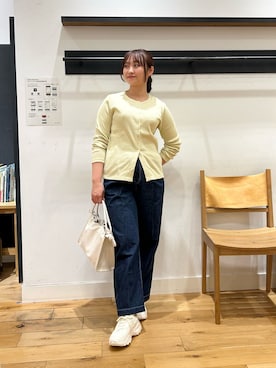 「URBAN RESEARCH DOORS（アーバンリサーチドアーズ）のリブボタンカットカーディガン（カーディガン/ボレロ、イエロー系）」を使った、kannanomさん（レディース・155cm）の春コーディネート