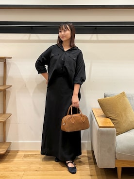 「アイテム（パンプス、ブルー系）」を使った、kannanomさん（レディース・155cm）の秋コーディネート