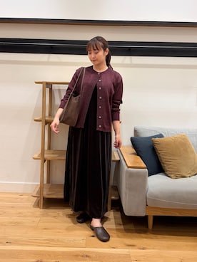 「URBAN RESEARCH DOORS（アーバンリサーチドアーズ）の『洗濯可/UVカット』『UR TECH』Aircareニットカーディガン（カーディガン/ボレロ、レッド系）」を使った、kannanomさん（レディース・155cm）の秋コーディネート