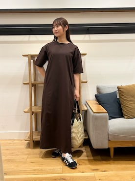 「EKAL（エカル）のDOT AIR ONEPIECE（ワンピース、ブラウン系）」を使った、kannanomさん（レディース・155cm）の春コーディネート