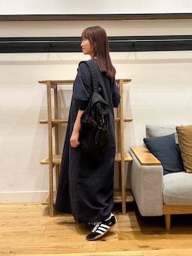 「EKAL（エカル）のEASY DAYPACK（バックパック/リュック、ブラック系）」を使った、kannanomさん（レディース・155cm）の春コーディネート
