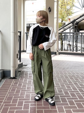 「春服デビュー宣言」｜「アイテム（カーゴパンツ）」を使った、KAHOさん（レディース・155cm）の春コーディネート