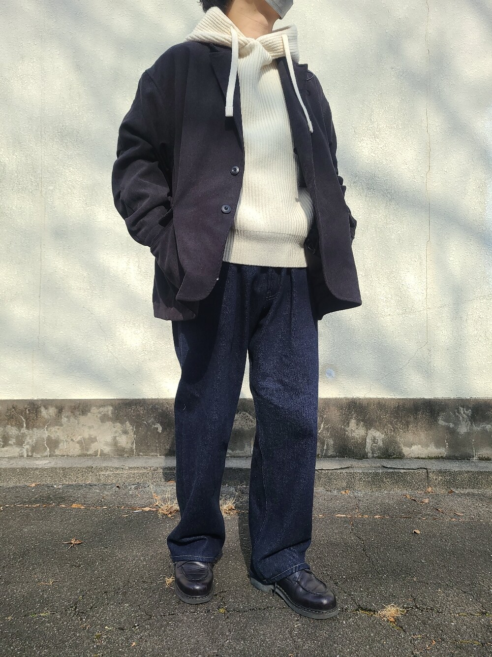 「DAIWAPIER39、HERILL、タックデニム、Paraboot、パラブーツ、TOMORROWLAND、シンフルコーデ、低身長コーデ、低身長男子、ダイワピア39、デニムコーデ、2022ss、オーバーサイズ、リラックススタイル、ワイドパンツ」｜「DAIWA PIER39のアイテム（テーラードジャケット、ブラック系）」を使った、keiさん（メンズ・160cm）の冬コーディネートの1枚目の写真