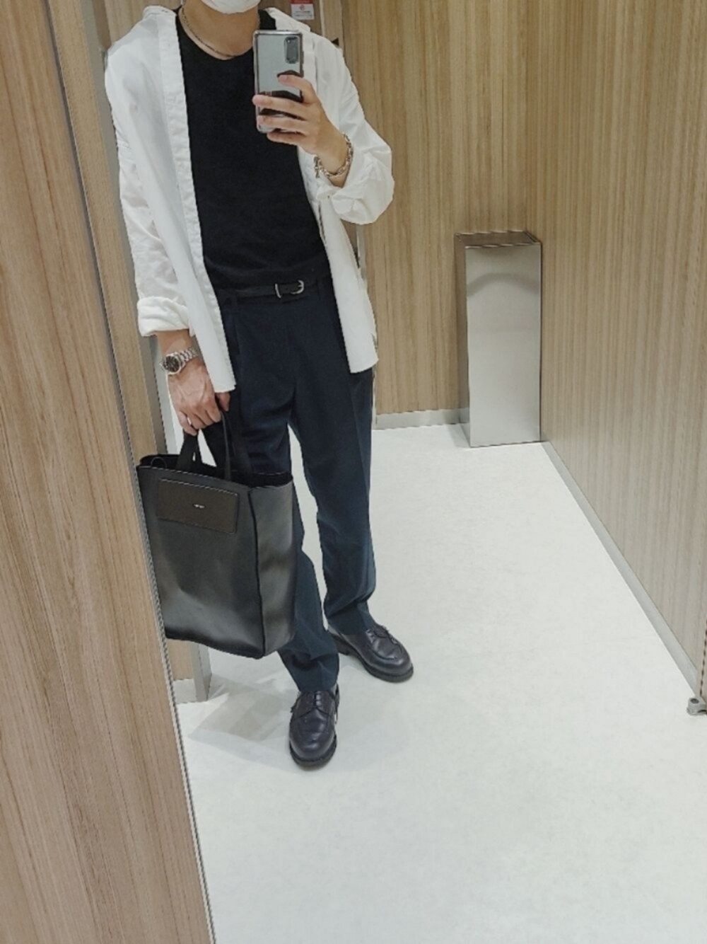 「大人カジュアル、キレイめ、シンプルコーデ、低身長コーデ、低身長男子、ビックシルエット、Paraboot、Hender Scheme、シェーヌダンクル、ユニクロコーデ、ユニクロ、バンドカラーシャツ、トイレから失礼しやす」｜「Hender Schemeのアイテム（トートバッグ、ブラック系）」を使った、keiさん（メンズ・160cm）の夏コーディネートの1枚目の写真