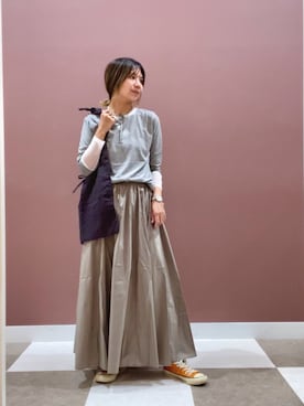 「ITEMS URBANRESEARCH（アイテムズ アーバンリサーチ）のウエストギャザースカート（スカート）」を使った、yuccoさん（レディース・158cm）の秋コーディネート