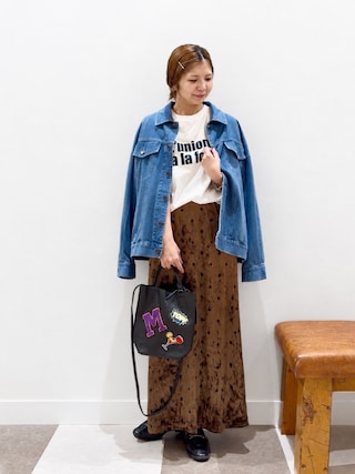 「ITEMS URBANRESEARCH(アイテムズ アーバンリサーチ)のオーバーサイズジャケット(カバーオール)」を使った、yuccoさん(レディース・158cm)の秋コーディネート