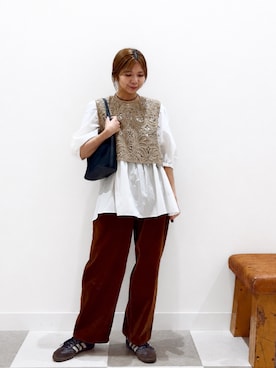 「ITEMS URBANRESEARCH（アイテムズ アーバンリサーチ）のレースドッキングブラウス（シャツ/ブラウス、ベージュ系）」を使った、yuccoさん（レディース・158cm）の夏コーディネート