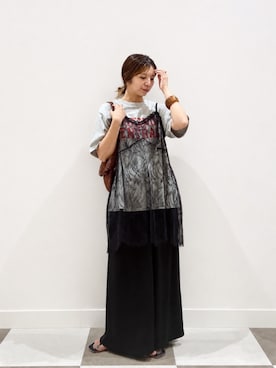 「ITEMS URBANRESEARCH（アイテムズ アーバンリサーチ）のロゴビッグTシャツ（Tシャツ/カットソー、グレー系）」を使った、yuccoさん（レディース・158cm）の夏コーディネート