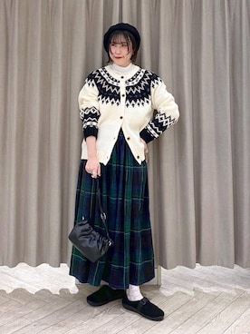 「アイテム（ハンチング/ベレー帽）」を使った、ちろっPさん（レディース・163cm）の秋コーディネート