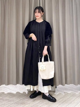 「アイテム（財布/小物、ホワイト系）」を使った、ちろっPさん（レディース・163cm）の秋コーディネート