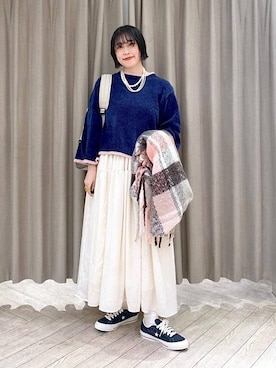 「アイテム（スカート、ベージュ系）」を使った、ちろっPさん（レディース・163cm）の冬コーディネート