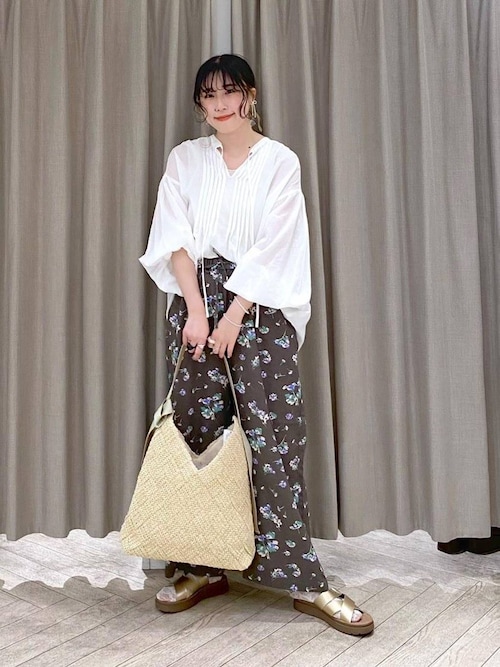 スタディオクリップ　タックボリュームスリーブブラウス セール】《高山都さんコラボ》ダブルフロントタックボリューム