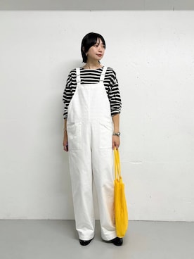 「アイテム（オールインワン・サロペット、ホワイト系）」を使った、yabuuchiさん（レディース・167cm）の秋コーディネート