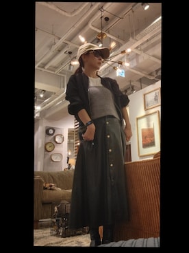 「アイテム（チューブトップ、グレー系）」を使った、satokiさん（レディース・158cm）の秋コーディネート
