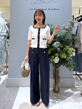 「La boutique BonBon（ラブティックボンボン）の【miki監修・新色登場】ドライオックスマリンパンツ（その他パンツ、ブルー系）」を使った、KAZUMIさん（レディース・153cm）の春コーディネート