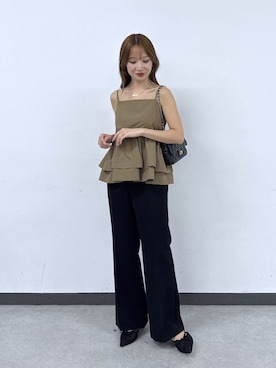 「La boutique BonBon（ラブティックボンボン）の【きれいめ美脚】フレアパンツ（その他パンツ、ブラック系）」を使った、KAZUMIさん（レディース・153cm）の夏コーディネート