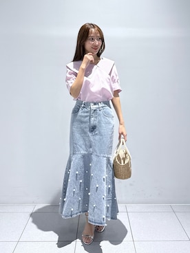 「La boutique BonBon（ラブティックボンボン）のパール付きデニムマーメイドスカート（スカート、ブルー系）」を使った、KAZUMIさん（レディース・153cm）の春コーディネート