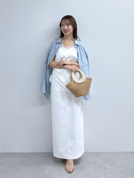 「La boutique BonBon（ラブティックボンボン）のドライツイルナローマキシスカート（スカート、ホワイト系）」を使った、KAZUMIさん（レディース・153cm）の春コーディネート