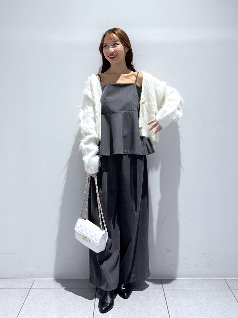 La boutique BonBon（ラブティックボンボン）の「ロングフェザー