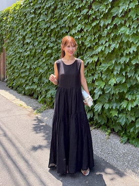 「La boutique BonBon（ラブティックボンボン）の【ラグジュアリー感漂うワンピース】リネンティアードワンピース（ワンピース、ブラック系）」を使った、KAZUMIさん（レディース・153cm）の春コーディネート