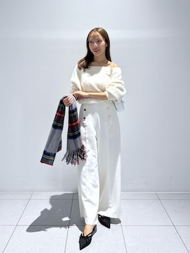 「アイテム（ストール/ショール）」を使った、KAZUMIさん（レディース・153cm）の秋コーディネート