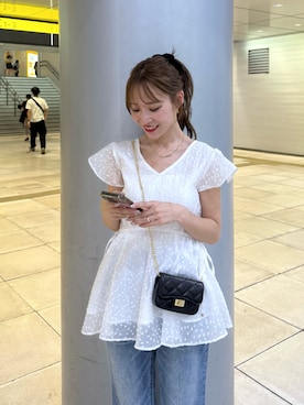 「La boutique BonBon（ラブティックボンボン）のカットドビーペプラムブラウス（シャツ/ブラウス、ホワイト系）」を使った、KAZUMIさん（レディース・153cm）の夏コーディネート